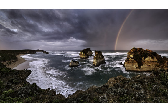<p>2nd - B Grade: Open Digital - Sunrise Rainbow Childers Cove <small>© Ian Street</small></p>
