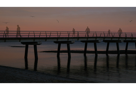 <p>HC - B Grade: Set Digital - Walk on the Pier at Sunset <small>© Gayle Tout</small></p>
